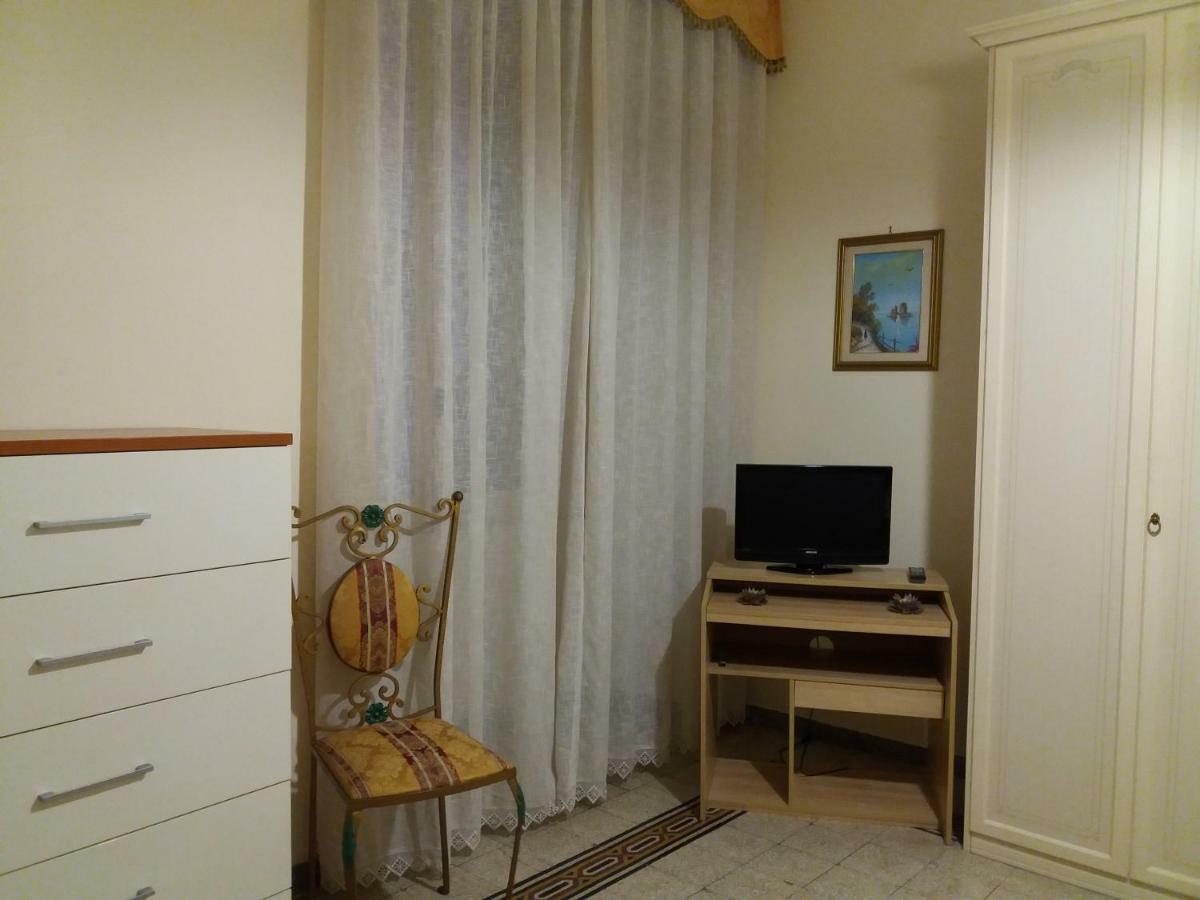 Casa Lillina A Toledo , Near Piazza Del Plebiscito Apartment Napoli Ngoại thất bức ảnh