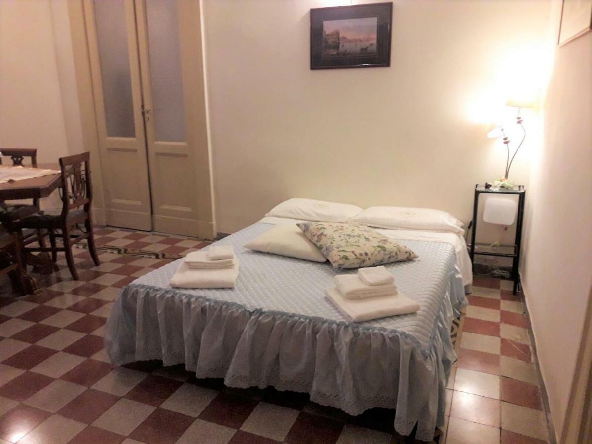 Casa Lillina A Toledo , Near Piazza Del Plebiscito Apartment Napoli Ngoại thất bức ảnh