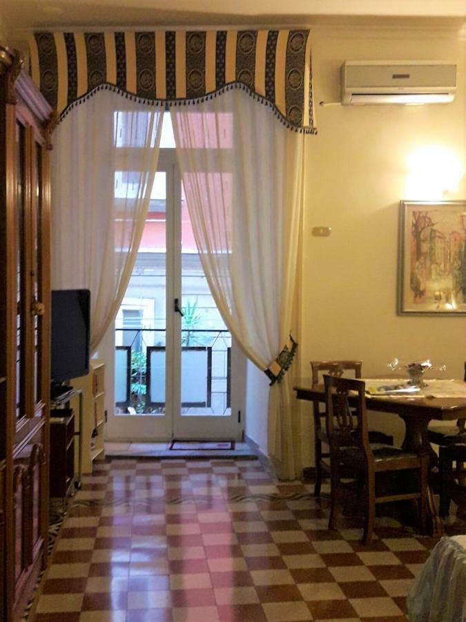 Casa Lillina A Toledo , Near Piazza Del Plebiscito Apartment Napoli Ngoại thất bức ảnh