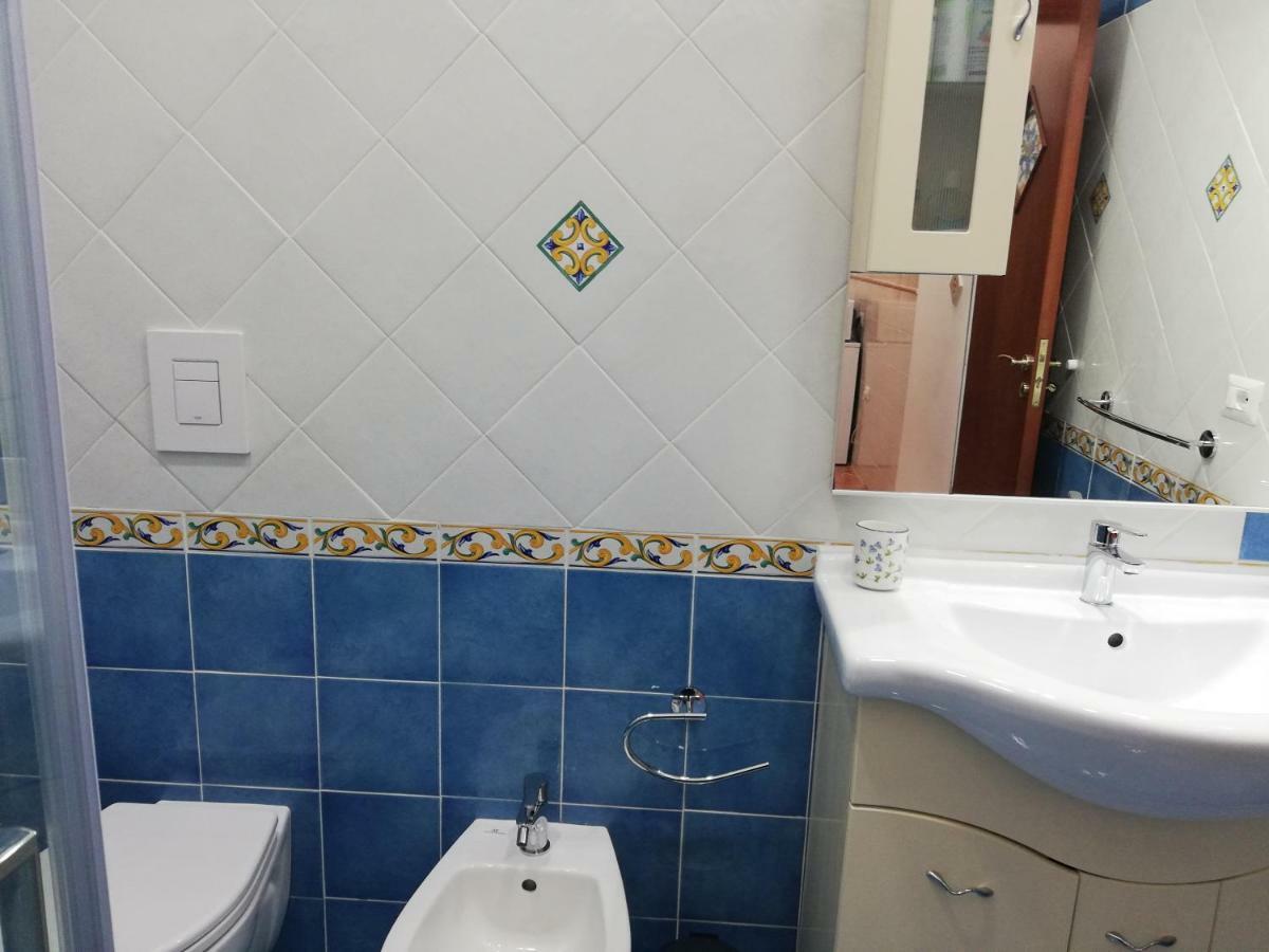 Casa Lillina A Toledo , Near Piazza Del Plebiscito Apartment Napoli Ngoại thất bức ảnh